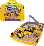 Kinetic Sand , Coffret bac à sable pliable Chantier avec véhicule et 907 g de , pour les enfants à partir de 3 ans