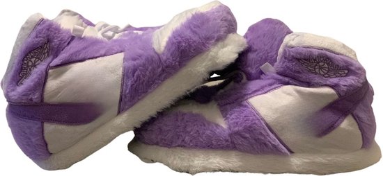 Fluff Kicks - Pantoufles Sneaker - Pantoufles femmes - Pantoufles - Nike Style - Cadeau - Valentine - Baskets pour femmes - Semelle en caoutchouc - Unisexe - jusqu'à la taille 43