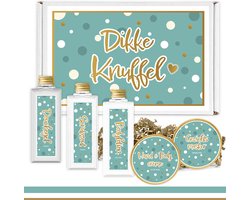 Brievenbus cadeau "Dikke Knuffel" - 5 Producten - 450 Gram - Triomf Cosmetica | Brievenbus Cadeau Man Brievenbus Cadeau Vrouw Brievenbus Doosje Brievenbus Cadeautje Cadeau pakketje Geschenk Brievenbus cadeau Vrouw Vriendin Moeder Zus Oma Collega