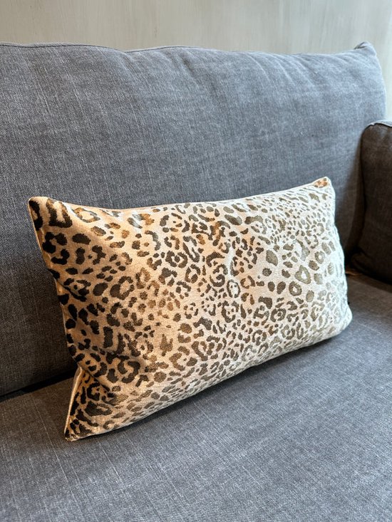 LEONELLE | Coussin 30x50 cm | Beige | Hoii | Comprend un rembourrage en plumes GRS
