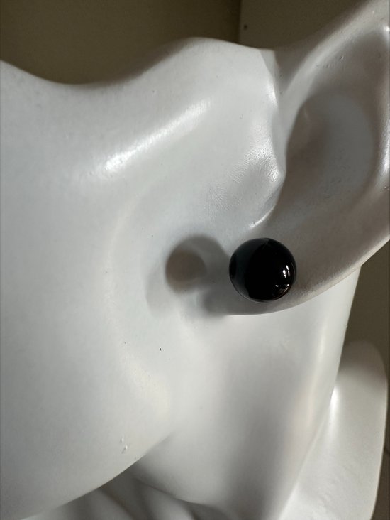 Zwarte oorknoppen doorsnee 1 cm