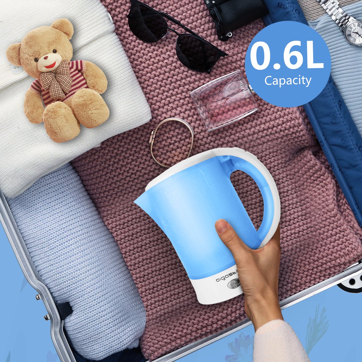 Aigostar 30JQK - Mini Waterkoker - 0.6 Liter - Reiswaterkoker - Inclusief 2 bekers - Travel camping waterkoker - Kleine Reiswaterkoker - 650W - Blauw/Wit — afbeelding 5