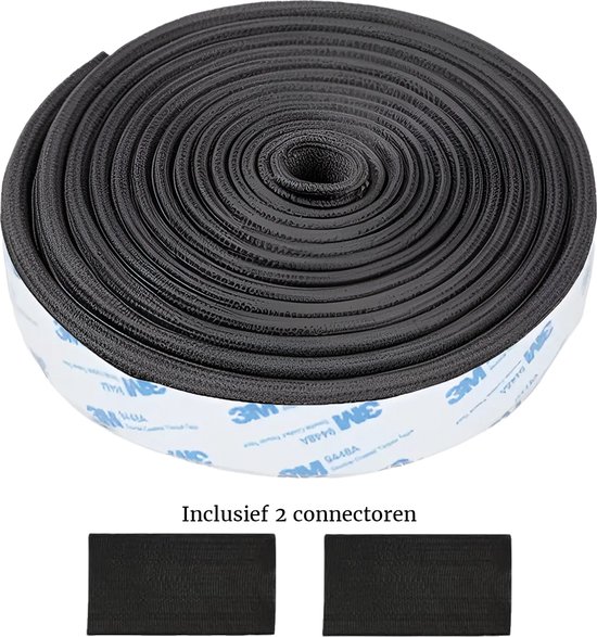 Zwarte fiberglass kamado pakking, 4,5 meter lang, op rol met 3M tape. Twee zwarte connectoren liggen eronder.