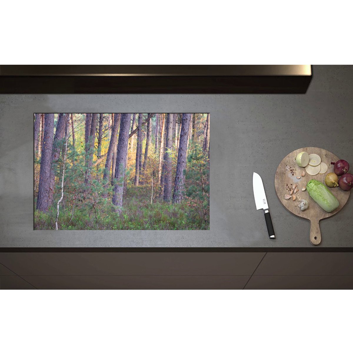 Inductieplaat Beschermer - Bomen in een Bos in Nederland - 75x50 cm - 2 mm Dik - Inductie Beschermer - Bescherming Inductiekookplaat - Kookplaat Beschermer van Zwart Vinyl