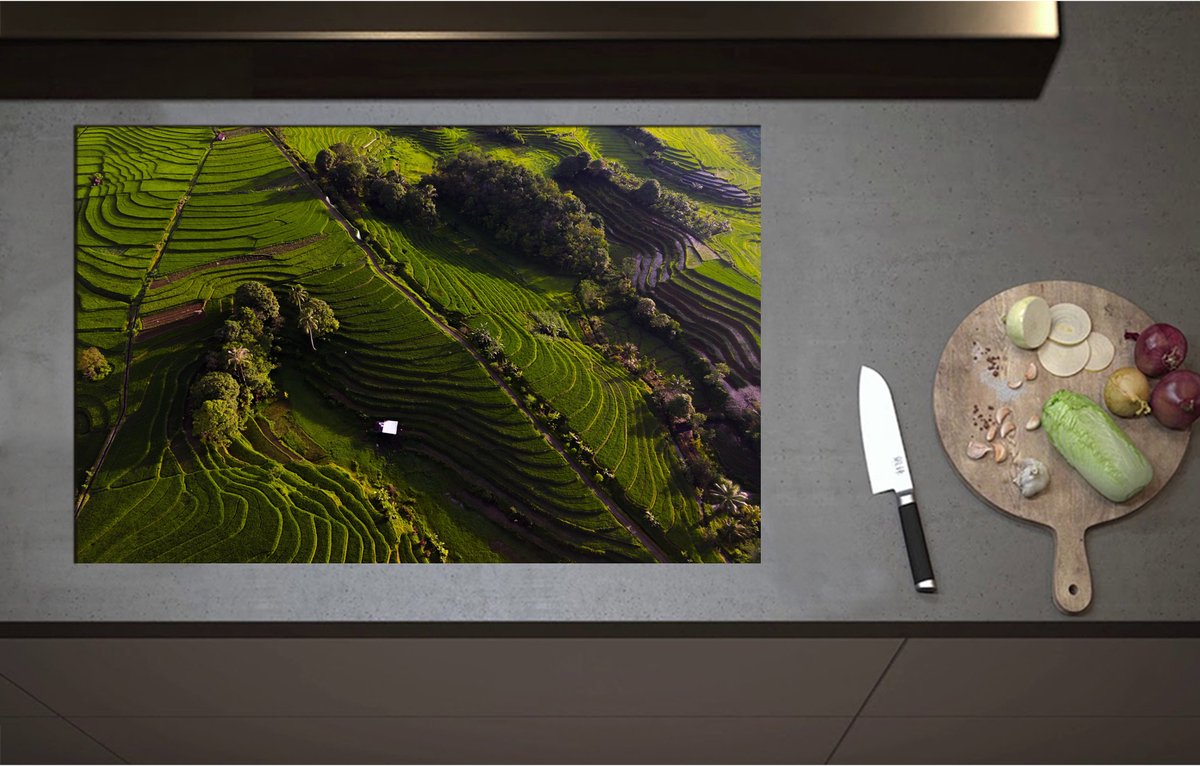 Inductieplaat Beschermer - Bovenaanzicht van de Rijstvelden in Indonesië - 85x55 cm - 2 mm Dik - Inductie Beschermer - Bescherming Inductiekookplaat - Kookplaat Beschermer van Wit Vinyl