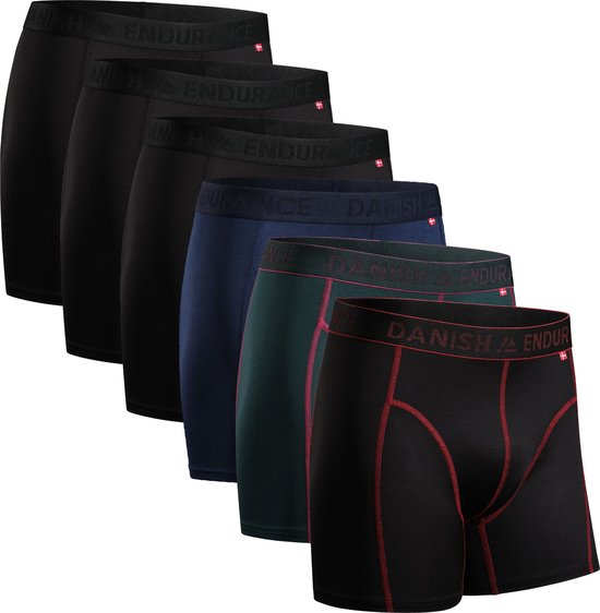 Een rij van zes sportboxershorts in verschillende kleuren: zwart, donkerblauw en donkergroen. Stiksels en taillebanden met logo.