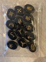 Witches runes | Heksen Runen | Mooi & Magisch | Orakelstenen Obsidiaan