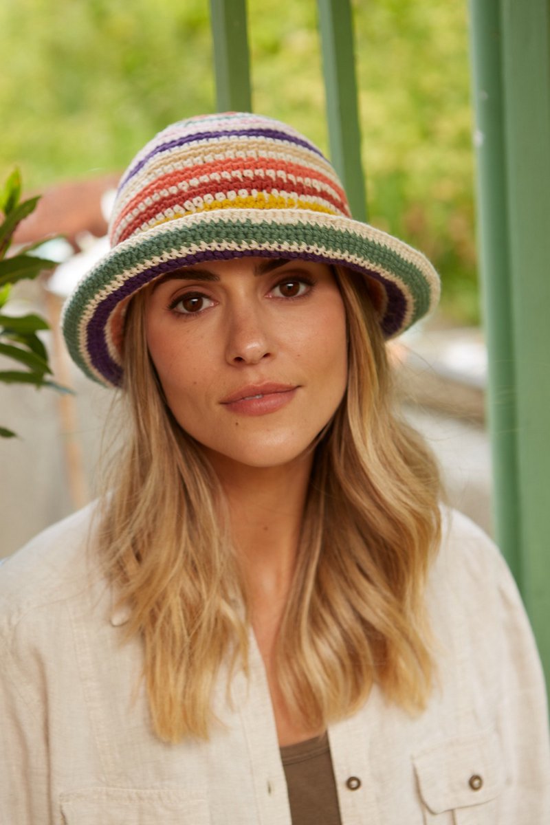 Hoxton - Vissershoed - zomerhoed - Regenboog - gestreept - 100% katoen - gehaakt - Fair Trade