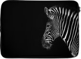Laptophoes 13 inch - Zebra - Wilde dieren - Zwart - Laptop sleeve - Binnenmaat 32x22,5 cm - Zwarte achterkant
