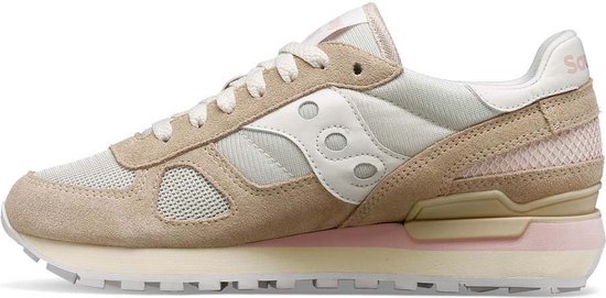 Beige Saucony sneaker met witte en roze details, suède en mesh.