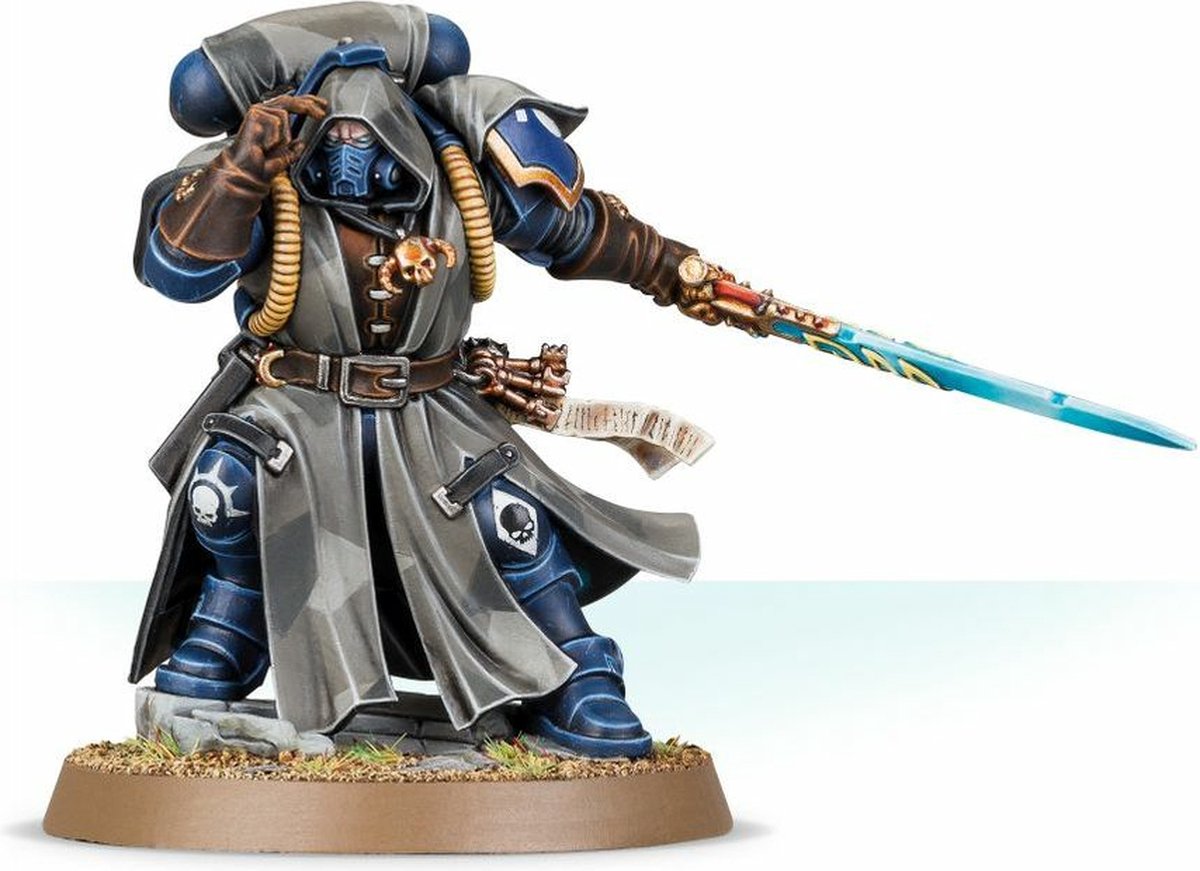 Space Marines Primaris Librarian in Phobos Armour
