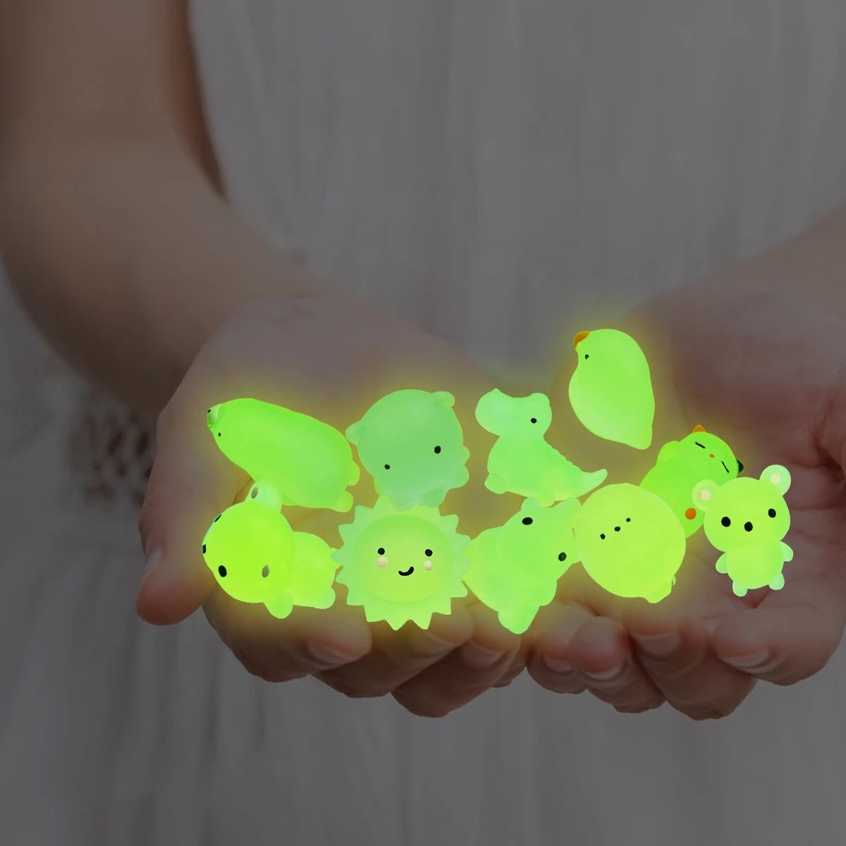Klikkopers® - Mochi squishy Lichtgevend - Set 5 stuks - Mochi Squishy Fidget Toy - Squishy Soft animal - Mochies - Antistress - Gloeiend in het Donker - Kawaii op Prijzenvolger.com