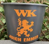 WK Voetbal cadeau emmer - LEEUW - Holland / Nederland - WK juich emmer Leeuwinnen - Bierkoeler - Bucket Oranje - auto wassen - Vaderdag - cadeau -Kado - Verjaardag - Feest - Partij - Partijtje - Feesten - Schoonmaken - Vieren - Feestelijk - Tuinieren