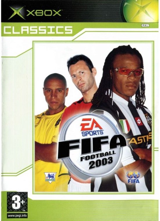 Couverture du jeu Xbox FIFA Football 2003 avec trois footballeurs. À gauche, un homme en maillot jaune. Au centre, un homme en maillot rouge. À droite, un homme avec dreadlocks et lunettes oranges en maillot rayé noir et blanc.