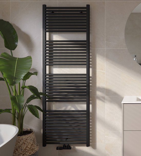 Saqu Fonti Handdoekradiator - 1067W - 60x181.7 cm - Mat Zwart ...