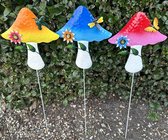 Metalen deco tuinstekers " Paddenstoelen met vlinders en bloemen " - Set van 3 stuks - blauw/geel/roze - hoogte 60 x 20 x 1 cm - Tuinaccessoires - Tuindecoratie – Tuinstekers