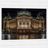 Muursticker - Gebouw - Stad - Groot - Verlicht - 80x60 cm Foto op Muursticker