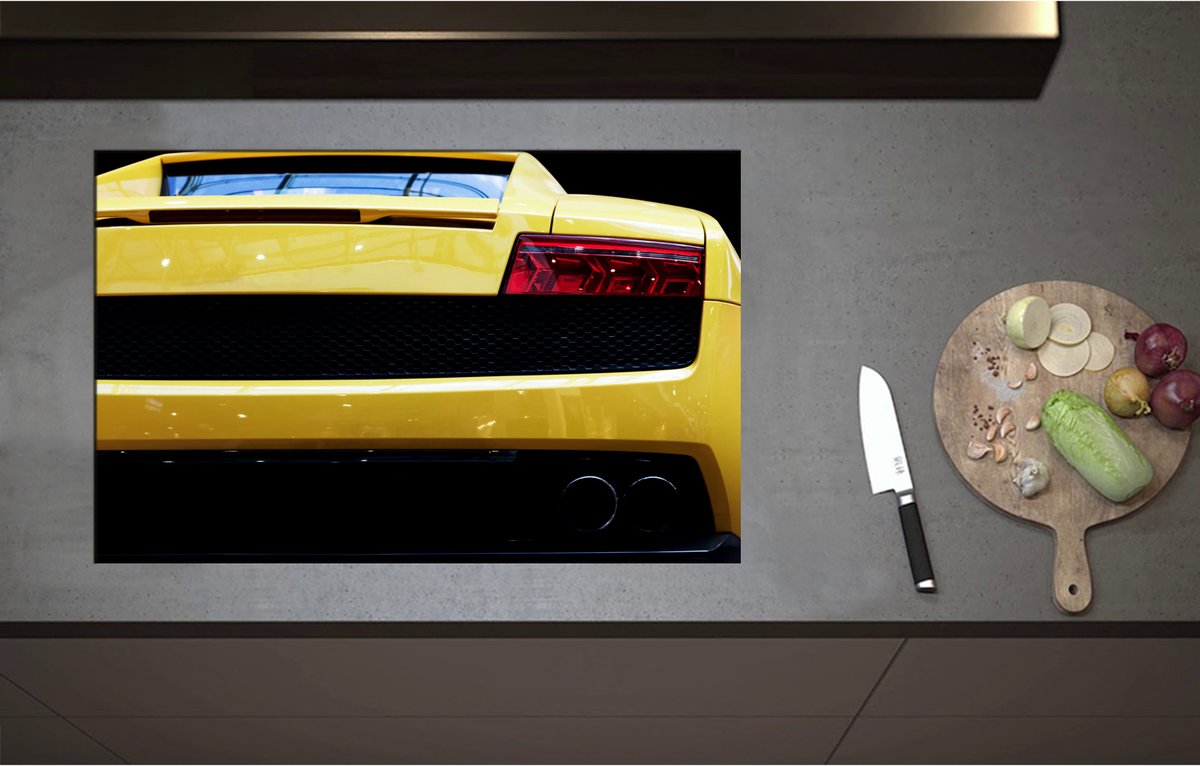 Inductieplaat Beschermer - Achterkant van Gele Sportauto - 80x52 cm - 2 mm Dik - Inductie Beschermer - Bescherming Inductiekookplaat - Kookplaat Beschermer van Zwart Vinyl