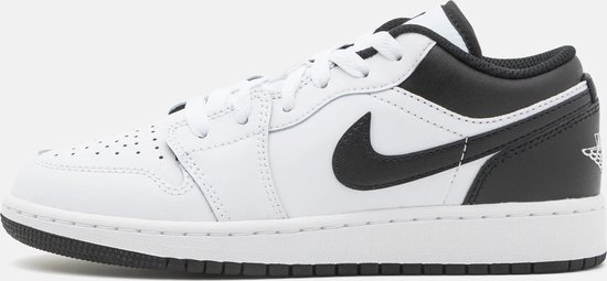 Air Jordan 1 Low White Black (GS) schoenen | Maat 40 | zwart/wit