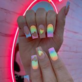 Nepnagels-Kunstnagels-Plaknagels -Designer nails - Nagellijm - Plaknagels Zelfklevende - Plaknagels met lijm - Set van 24 Nagels - Pride - regenboog nagels