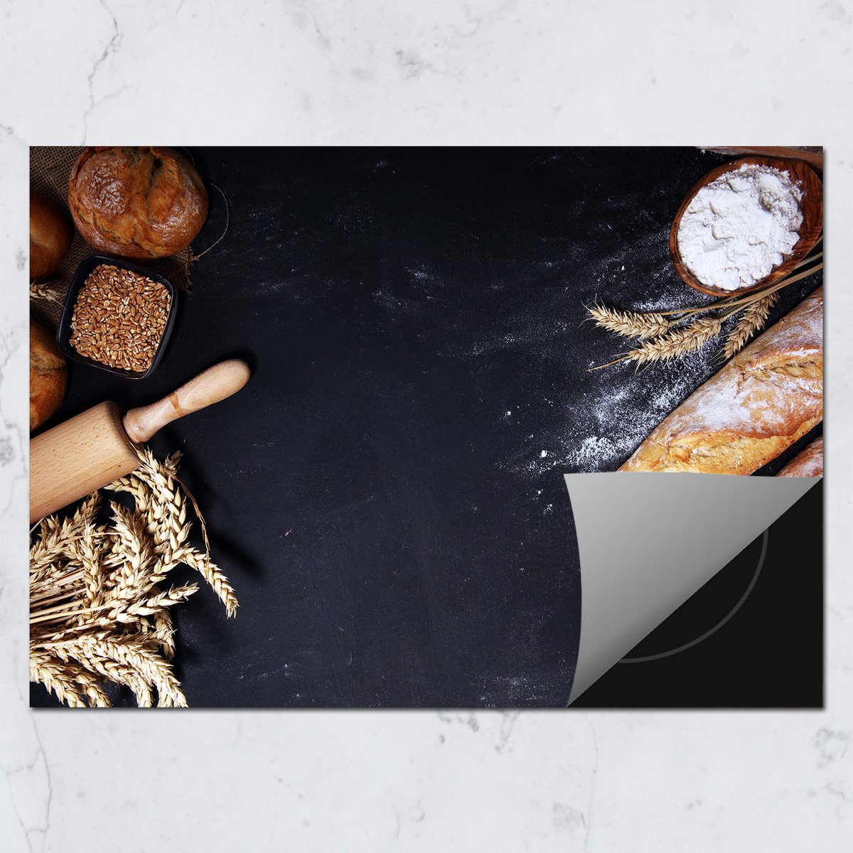 Inductie Beschermer 71x52 cm - Brood - Eten - Kookplaataccessoires - Afdekplaat voor kookplaat - Anti slip mat - Keuken decoratie - Inductiemat - Beschermmat voor fornuis