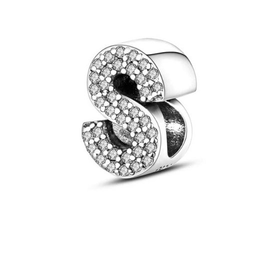 Zilveren Bedel S | Letter | Alfabet | ABC | Sieraden | Moederdag Cadeau | Past op alle bekende merken Armbanden | 925 Zilver Armband | Romystones