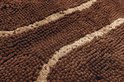 Bruine mat met twee beige strepen in textuur.