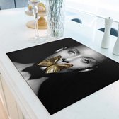 Inductiebeschermer Sparkling papillon woman | 65 x 52 cm | Keukendecoratie | Bescherm mat | Inductie afdekplaat