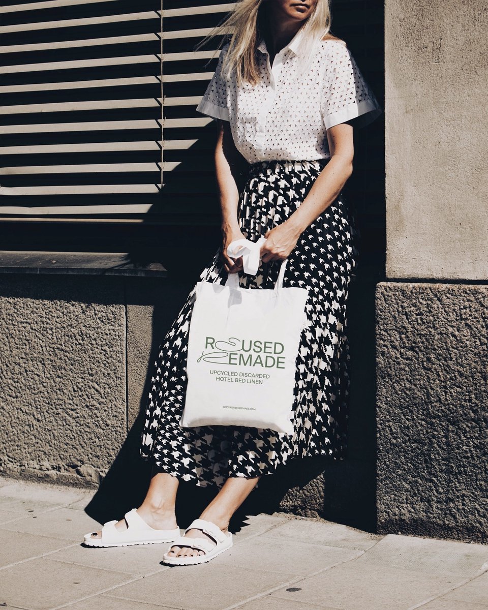 Reused Remade Tote Bag - Upcycle - Lime - Functionele handtas - GOTS gecertificeerde ECO-pigmenten - Hoteltextiel