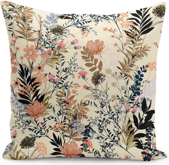 Kussenhoes met een botanische print in crème met bloemen in zalmroze, oranje, zwart en groen.