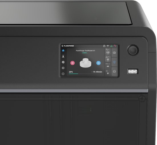 Close-up van het touchscreen van een zwarte 3D-printer.