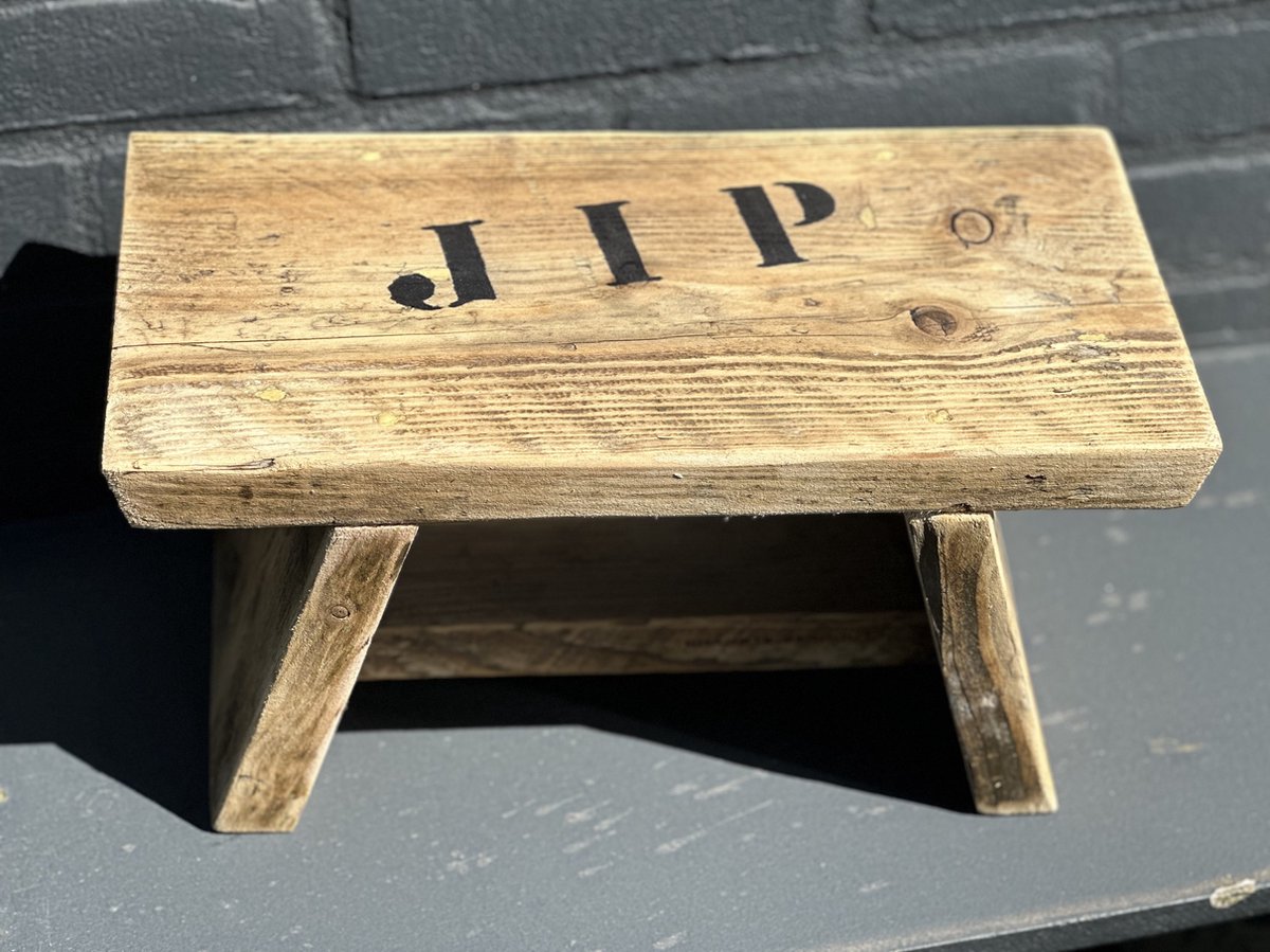 Kruk met naam! - Kraamkado - Gepersonaliseerde kruk - Kinderkruk - Krukje - Kraamkado Kado baby steigerhout - Kinderkamer - Geboortegeschenk - Naughty chair