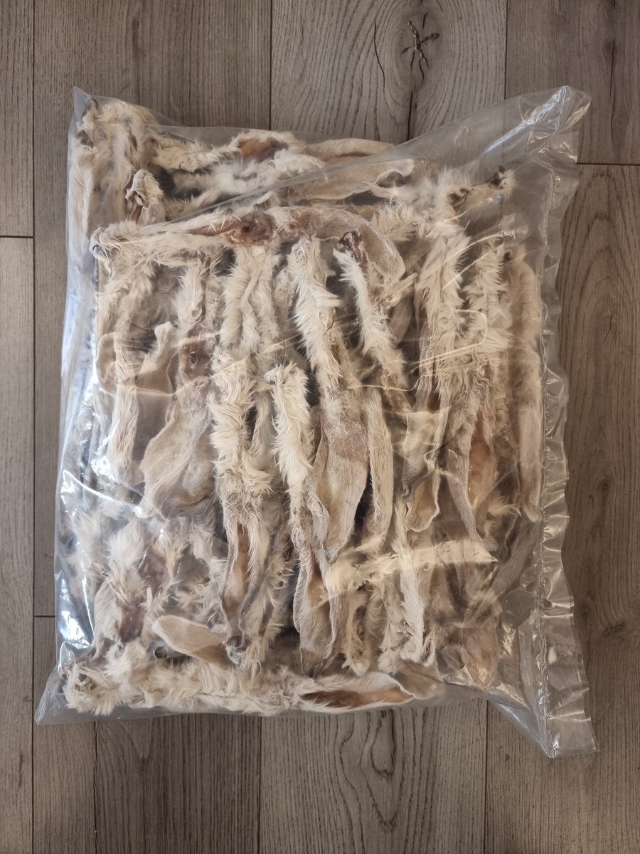 Konijnenoren met haar 1 kilo hypoallergeen hondensnack