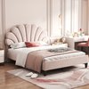 Gestoffeerd bed 140 x 200 cm - bedframe met bloemvormig hoofdeinde - tweepersoonsbed voor volwassenen met lattenbodem in huidvriendelijke fluwelen stof -beige