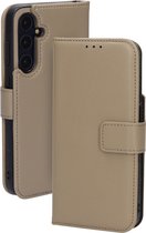 Mobiparts hoesje geschikt voor Samsung Galaxy A55 - Wallet 2-in-1 Boekhoesje - MagSafe - Echt Leder - Uitneembare Case - Sterke Magneet Sluiting - Contactloos betalen - Beige