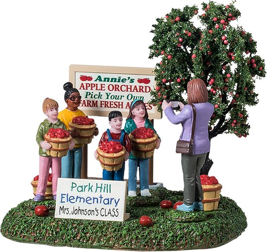 Lemax - Autumn Field Trip