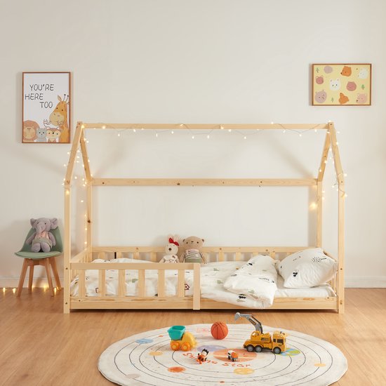 Lit enfant Hesel lit cabane avec protection antichute 90x200 cm couleur bois [en.casa]