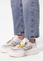 Sacha - Dames - Witte leren sneakers met multicolor details - Maat 38