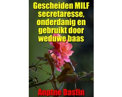 Gescheiden MILF secretaresse, onderdanig en gebruikt door weduwe baas