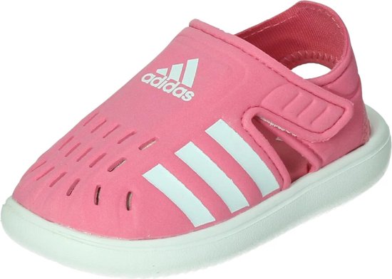 Adidas closed-toe summer in de kleur roze.