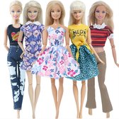 Poppenkleertjes - Geschikt voor Barbie - Set van 5 outfits - Kleding voor modepoppen - Jurken, broeken, shirts, rok - Cadeauverpakking