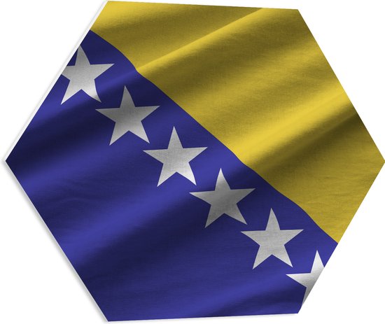 PVC Schuimplaat Hexagon - Rimpelige Vlag van Bosnië - 60x52.2 cm Foto op Hexagon (Met Ophangsysteem)