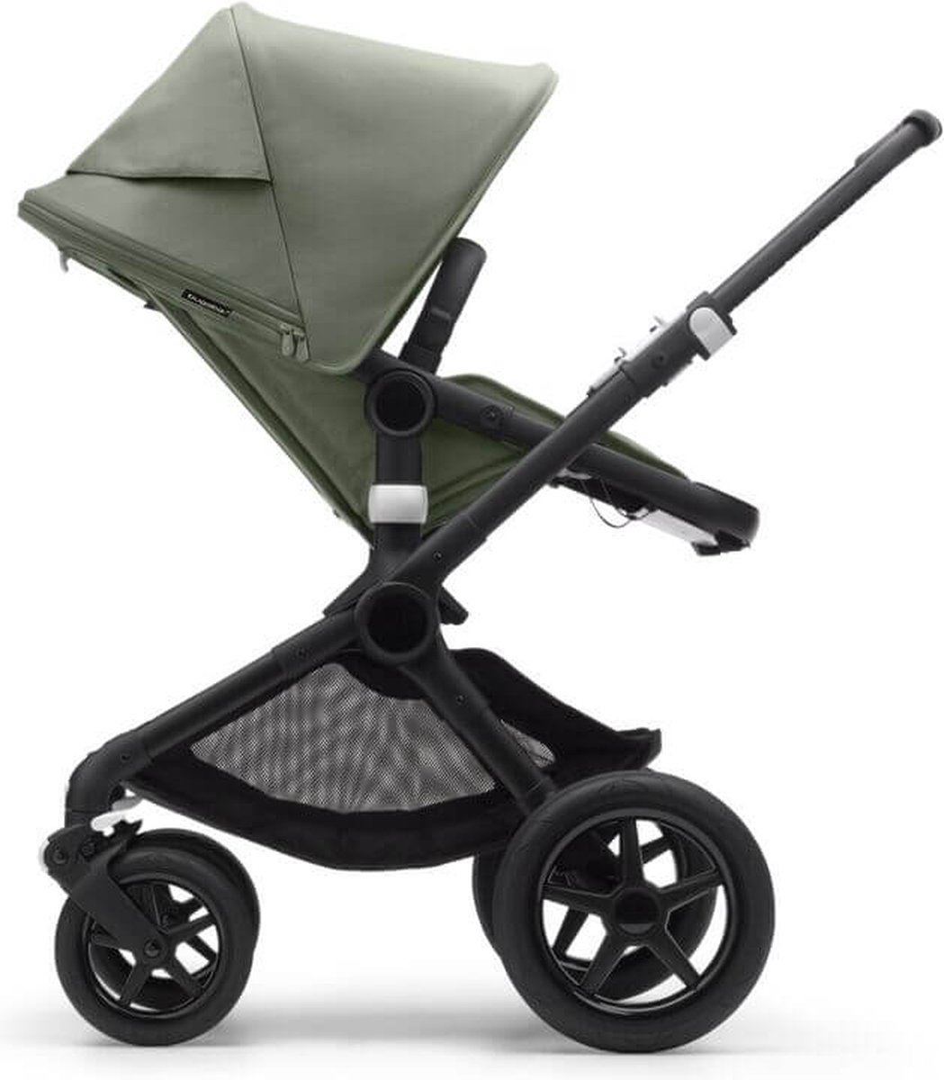 Bugaboo Fox 3, Comfortabele 2-in-1 Reissysteem: Lichte comfort Kinderwagen & Geavanceerde Breezy Reiswieg, Zwarte Chassis, Forest Green Bassinet & Zonnekap thumbnail 7