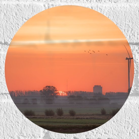 Muursticker Cirkel - Zonsondergang bij Windmolens in het Veld - 20x20 cm Foto op Muursticker