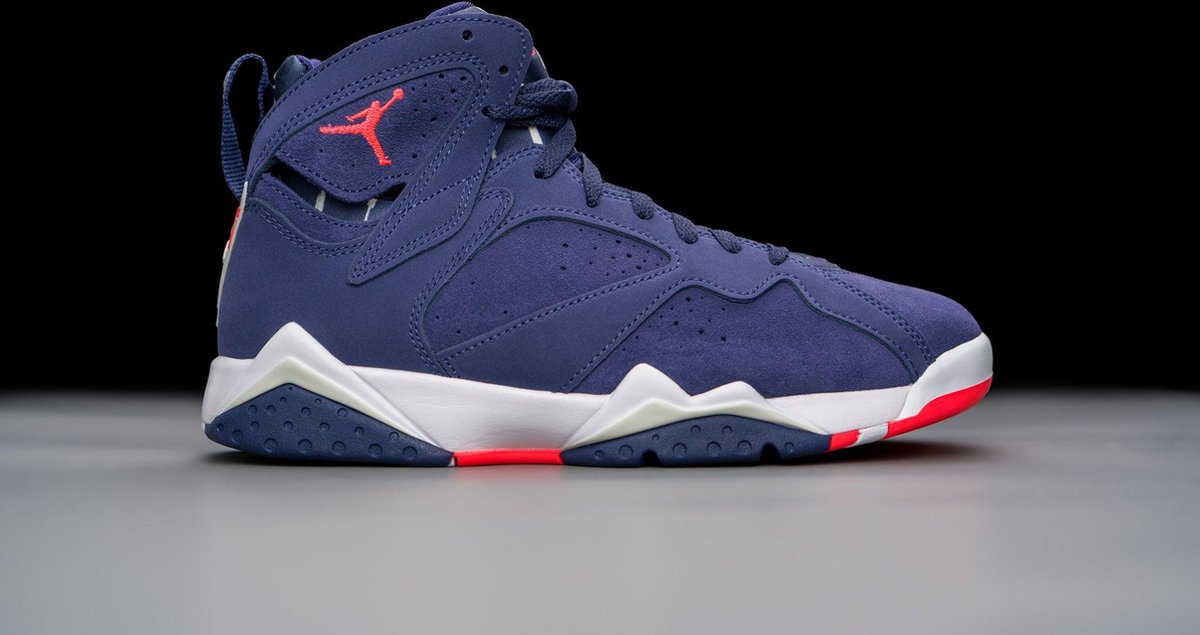 Air Jordan 7 Retro Q - Maat 43 - Neutral Indigo/Wit/Light Bone/Bright Crimson / Wit Rood - Air Jordan 7 - Lifestyle - Heren Sneakers voor Mannen