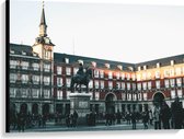 WallClassics - Canvas - Plein in Madrid - Plaza Mayor - 100x75 cm Foto op Canvas Schilderij (Wanddecoratie op Canvas)