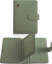 Casemania Paspoort Hoesje - Groen - Paspoorthouder - Luxe Paspoort Cover voor Paspoort & Kaarthouder (RFID Bescherming) - Paspoort Tasje voor Reizen