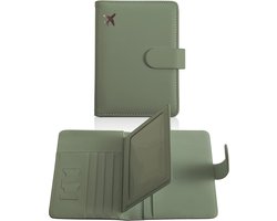 Casemania Paspoort Hoesje - Groen - Paspoorthouder - Paspoort Cover voor Paspoort & Kaarthouder (RFID Bescherming) - Paspoort Tasje voor Reizen