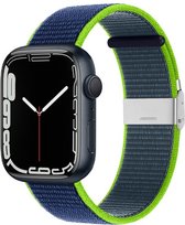 By Qubix Nylon bandje met klemsluiting - Donkerblauw met groen - Geschikt voor Apple Watch 42mm - 44mm - 45mm - Ultra - 49mm - Compatible Apple watch