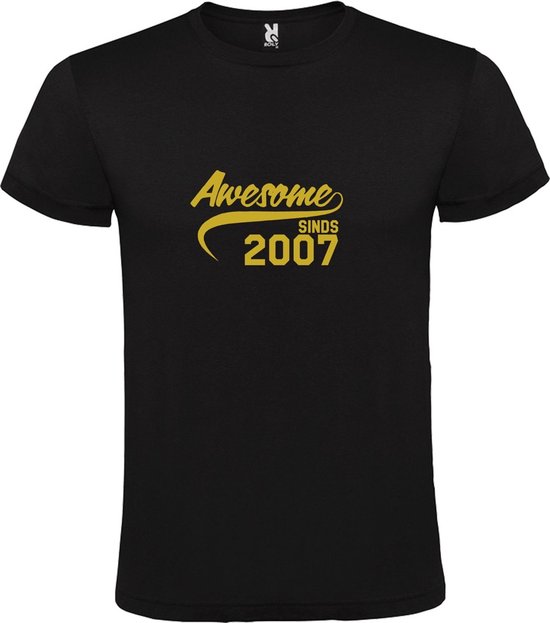 Zwart T-Shirt met “Awesome sinds 2007 “ Afbeelding Goud Size XL